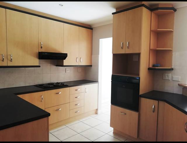 3 BEDROOM TOWNHOUSE RENTED IN PROVIDENTIA
